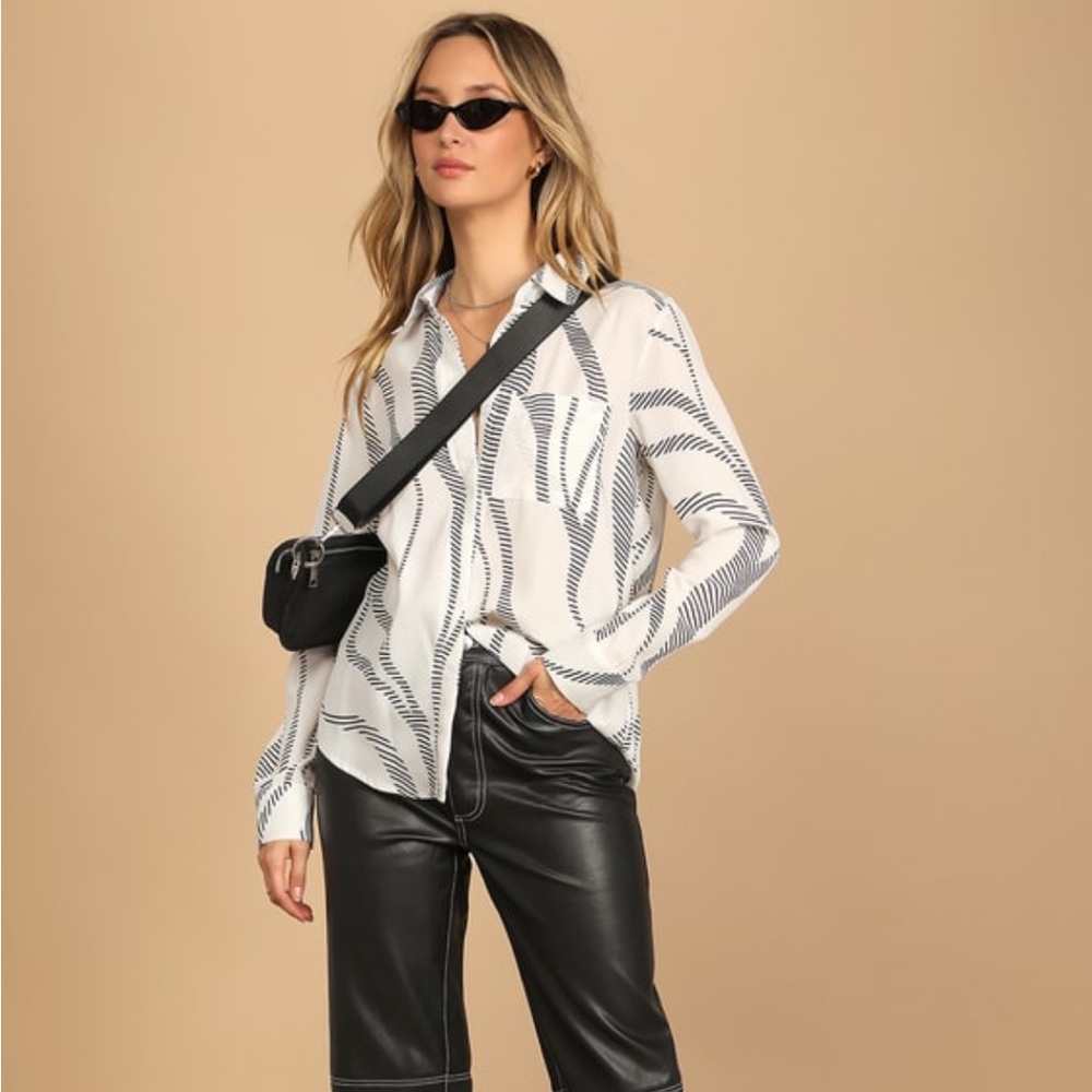 Abstract Artist Print Long Sleeve Button Down Top 🦓